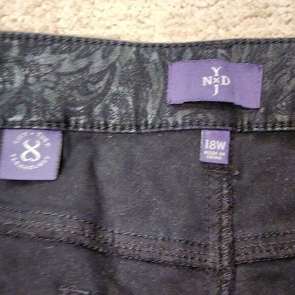 NYDJ Black Skinny Pattern Lift Tuck Jeans Women's Size 18W - Picture 4 of 6